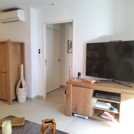 Seduisant 68m2 - 200 M De La - Centre شقة *