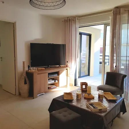 Seduisant 68m2 - 200 M De La - Centre * Saint-Raphaël