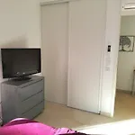 2 - 50 M De La - Parking Фрежус