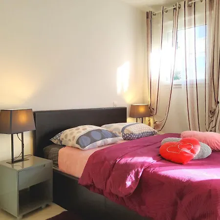 Seduisant 68m2 - 200 M De La - Centre