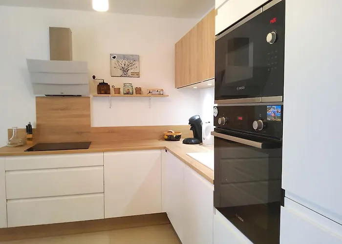 Séduisant 68m2 - 200 M De La - Centre Appartement