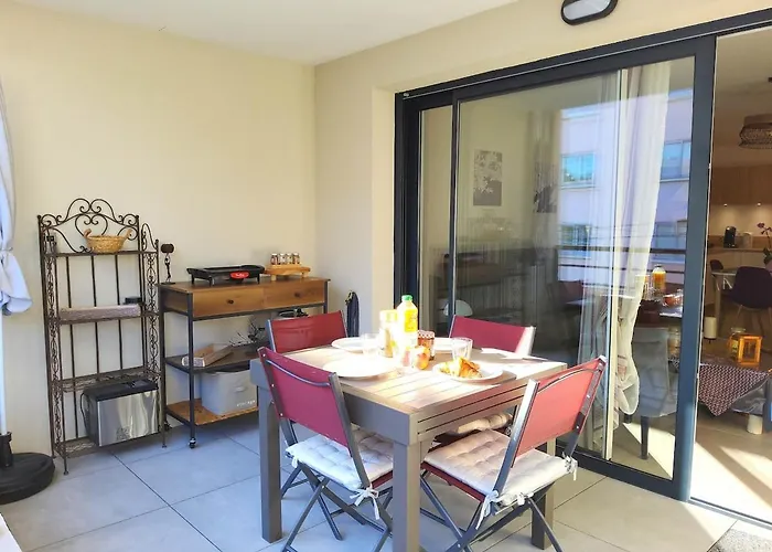 Séduisant 68m2 - 200 M De La - Centre