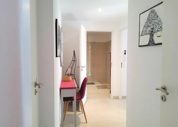 2 - 50 M De La - Parking Apartment Fréjus