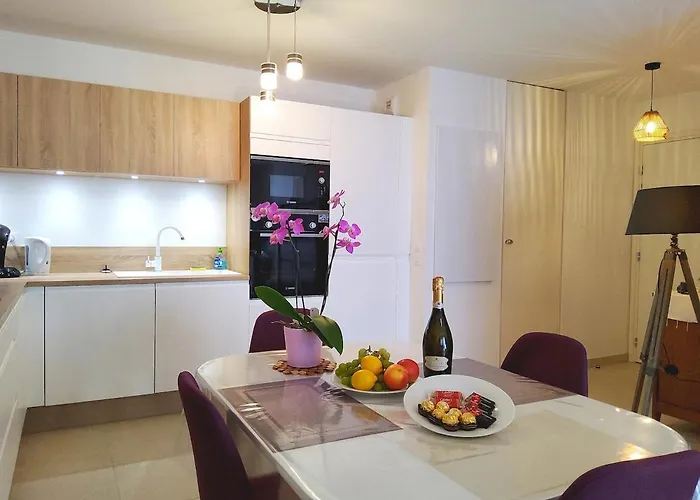 2 - 50 M De La - Parking Apartment Fréjus