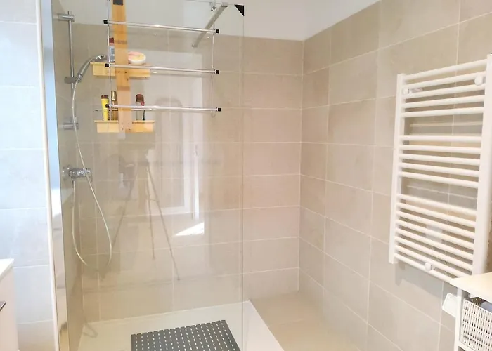 Appartement Séduisant 68m2 - 200 M De La - Centre